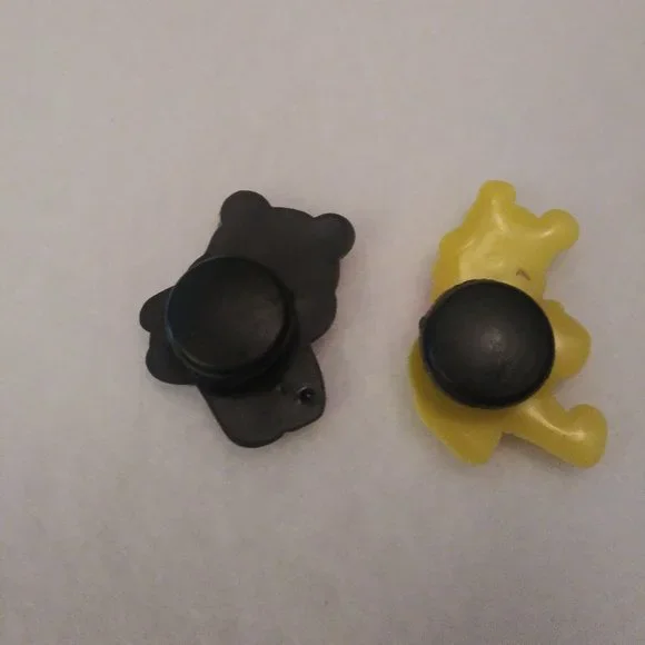 1897 Winnie The Pooh, Flowers and Smiley Face Gibbets - Picture 3 of 3